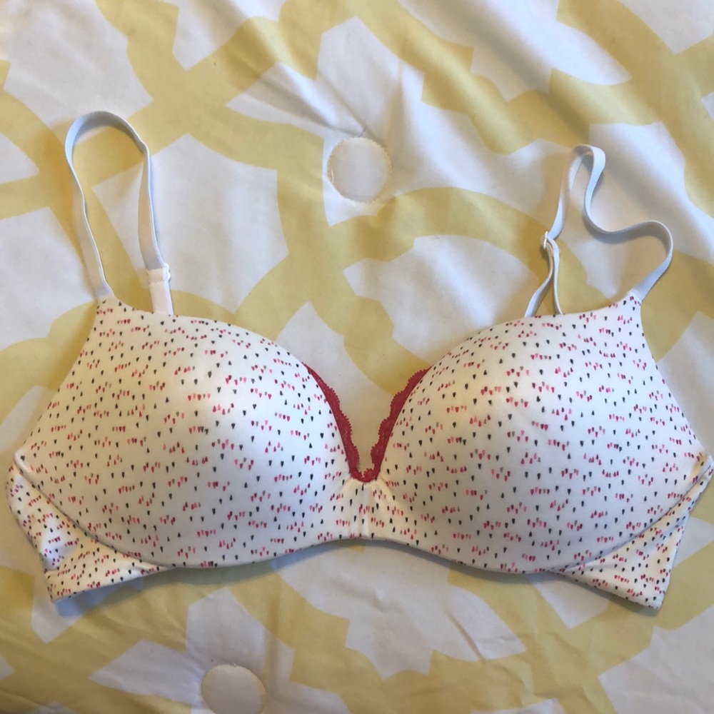 Excellent condition Victoria’s Secret 34C bra
